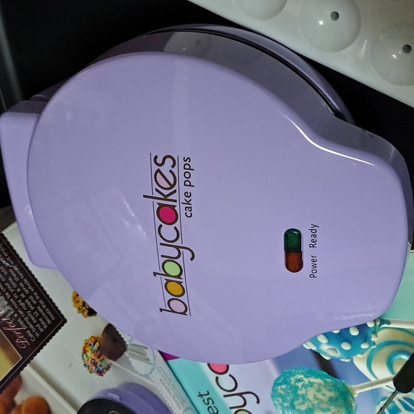 🆕️ Baby Cakes Purple Cake Pop Maker Lot w/ Cookbook Tray Unicorn Pop Mold - Picture 6 of 10